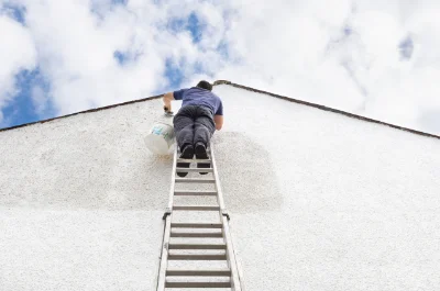 Peinture extérieure à Regnéville-sur-Mer — façades et ravalement